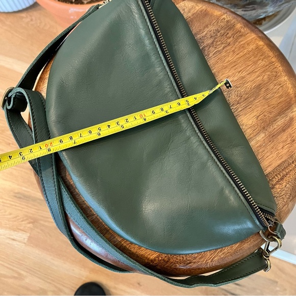 Made in SPAIN HANDMADE sling belt bag. Barcelona. Genuine butter soft Leather. - Picture 14 of 17